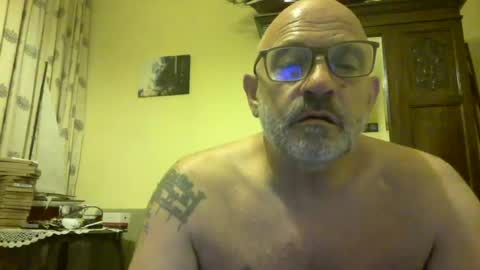 Snapshot of f1zzeek chatting on July 10, 2026, 12:26 am f1zzeek online show from July 10, 2026, 12:26 am