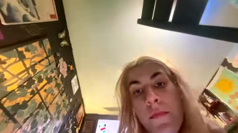 Snapshot of f3rngulli chatting on July 17, 2026, 2:24 pm lucyf3rn online show from July 17, 2026, 2:24 pm