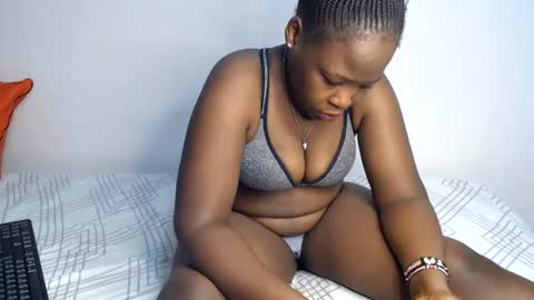 Snapshot of fabbie01 chatting on July 16, 2026, 5:41 pm Miss Fabby online show from July 16, 2026, 5:41 pm