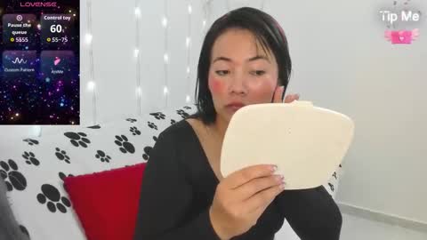 camila online show from December 17, 2025, 12:22 pm