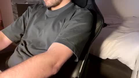 Snapshot of fabian_196 chatting on January 6, 2025, 6:10 pm Call me bitch online show from January 6, 2025, 6:10 pm