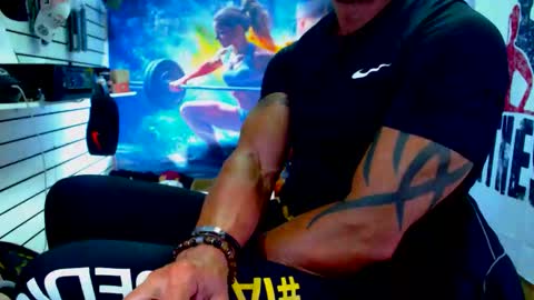 fabxxxl online show from October 24, 2025, 7:16 am