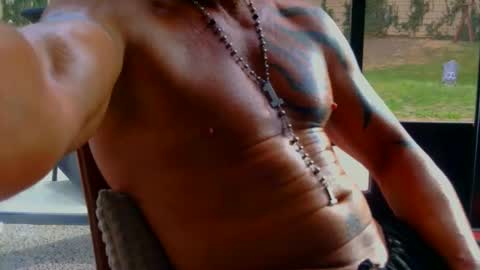 fabxxxl online show from May 4, 2026, 7:04 am
