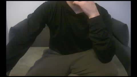 Snapshot of facelessescape chatting on March 10, 2026, 11:37 am FacelessEscape online show from March 10, 2026, 11:37 am