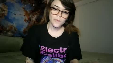 Faerie 3 online show from December 15, 2024, 4:51 am