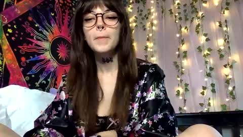 Faerie 3 online show from October 7, 2025, 9:45 pm