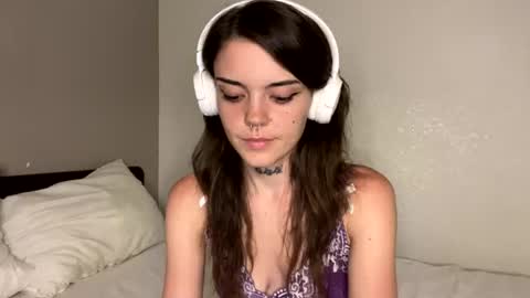 Faerie 3 online show from July 14, 2026, 11:21 pm