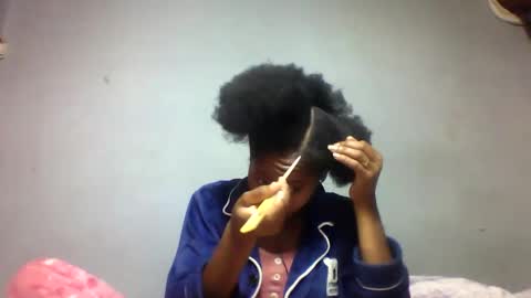 faiqua95 online show from April 21, 2026, 2:51 am