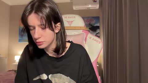 Bloom  online show from September 22, 2025, 5:48 pm