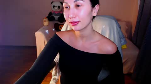 Snapshot of fairy_elli_hot chatting on December 26, 2024, 10:09 pm Elli online show from December 26, 2024, 10:09 pm
