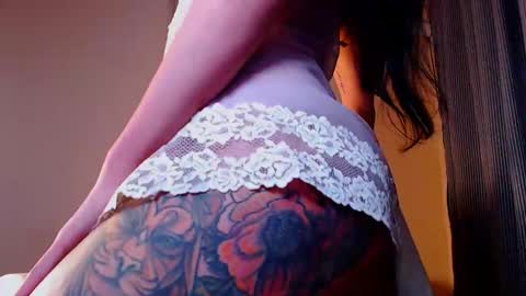 Snapshot of fairy_elli_hot chatting on September 15, 2025, 12:43 am Elli online show from September 15, 2025, 12:43 am