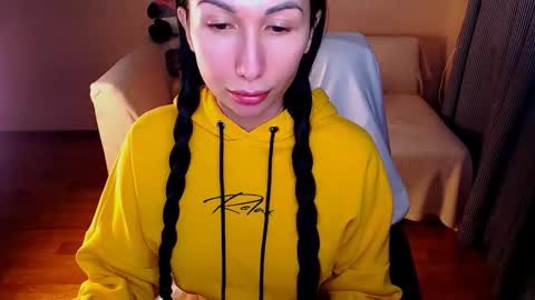 Snapshot of fairy_elli_hot chatting on October 10, 2025, 2:49 pm Elli online show from October 10, 2025, 2:49 pm