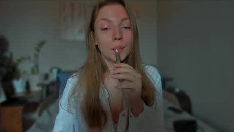 fairy_lele online show from February 19, 2025, 5:05 am