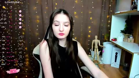 Kate online show from December 30, 2024, 3:13 pm