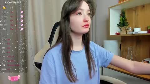 Kate online show from February 1, 2025, 2:24 pm