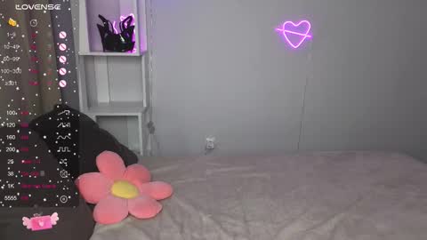 Kate online show from October 14, 2025, 11:49 pm