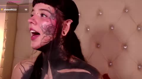 Snapshot of fairyflexxx chatting on December 10, 2024, 1:33 pm Fairy online show from December 10, 2024, 1:33 pm