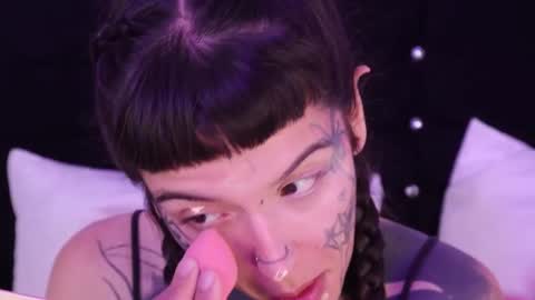 Snapshot of fairyflexxx chatting on January 29, 2025, 11:04 pm Fairy online show from January 29, 2025, 11:04 pm