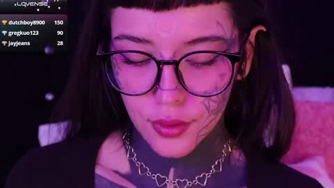 Snapshot of fairyflexxx chatting on February 1, 2025, 11:58 pm Fairy online show from February 1, 2025, 11:58 pm