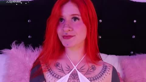 Snapshot of fairyflexxx chatting on February 6, 2025, 12:54 am Fairy online show from February 6, 2025, 12:54 am