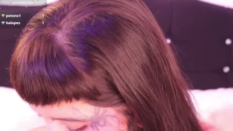 Snapshot of fairyflexxx chatting on February 25, 2025, 9:57 pm Fairy online show from February 25, 2025, 9:57 pm