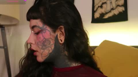 Snapshot of fairyflexxx chatting on September 25, 2025, 7:01 am Fairy online show from September 25, 2025, 7:01 am