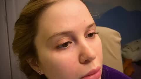 Ilona online show from October 6, 2025, 5:54 pm