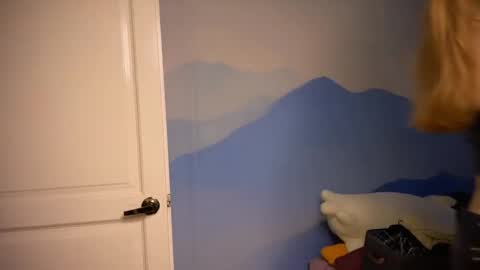 Ilona online show from November 5, 2025, 7:30 am