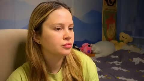 Ilona online show from December 20, 2025, 3:30 pm