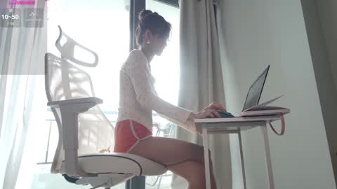 Snapshot of fallen_virtue chatting on February 4, 2025, 4:26 am Miya online show from February 4, 2025, 4:26 am