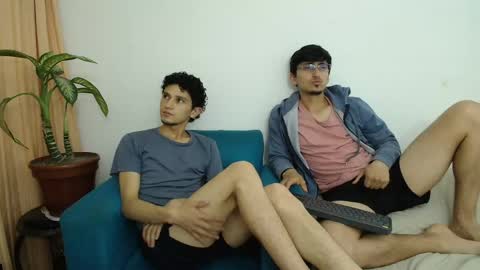 FallGays online show from April 9, 2026, 2:11 am