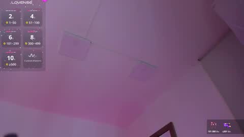 Snapshot of faloonroussel chatting on September 25, 2025, 7:17 pm Faloon online show from September 25, 2025, 7:17 pm