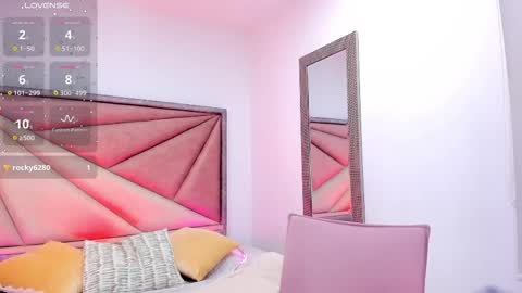 Snapshot of faloonroussel chatting on October 13, 2025, 6:08 pm Faloon online show from October 13, 2025, 6:08 pm