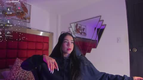 Snapshot of faloonroussel chatting on October 25, 2025, 12:29 am Faloon online show from October 25, 2025, 12:29 am