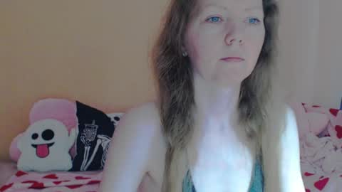 BUNNYGal online show from April 5, 2026, 4:31 am
