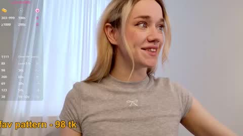 fancyamelia online show from October 1, 2025, 12:55 pm