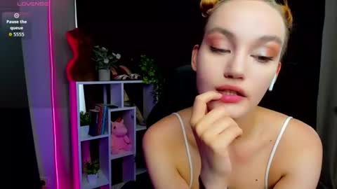 Snapshot of fane_stain chatting on July 2, 2026, 3:23 am Merida but you can call me Ida online show from July 2, 2026, 3:23 am