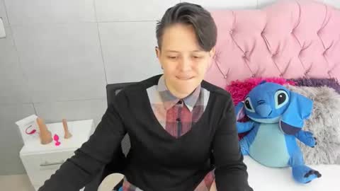 FANNY online show from November 28, 2025, 7:05 pm