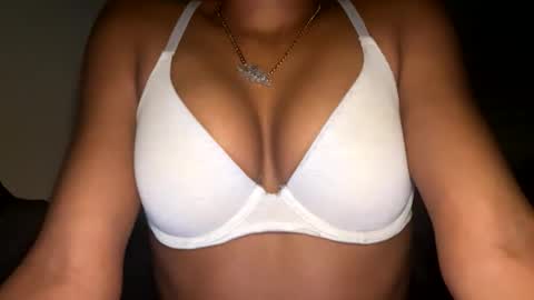 Snapshot of fantasyb1 chatting on February 10, 2026, 8:24 pm FantasyB online show from February 10, 2026, 8:24 pm