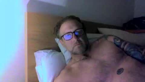 fantasying01 online show from November 12, 2025, 2:50 pm