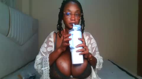 Snapshot of fantasymelons1 chatting on July 6, 2026, 7:16 am Fantasy melons online show from July 6, 2026, 7:16 am