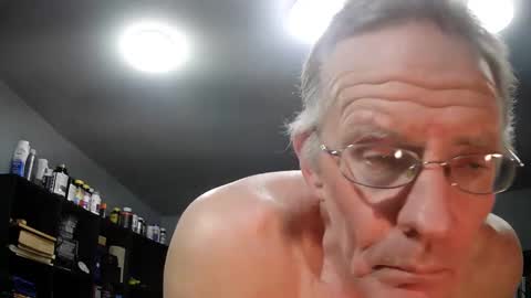 fantasyresort online show from December 25, 2024, 4:33 am