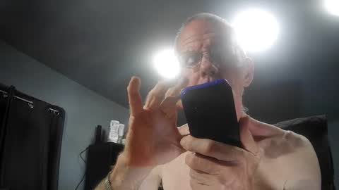 fantasyresort online show from September 29, 2025, 3:00 am