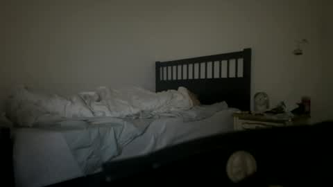 Snapshot of fanteycho chatting on August 6, 2026, 9:22 am my mind is craving even when I sleep... online show from August 6, 2026, 9:22 am