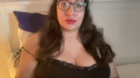 Snapshot of farahday chatting on September 24, 2025, 7:23 am Farah online show from September 24, 2025, 7:23 am