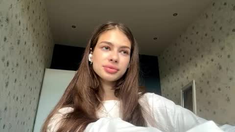 Luna online show from October 29, 2025, 7:10 am