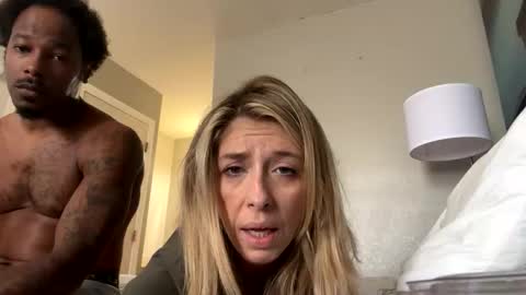 fararayne online show from December 4, 2025, 5:54 pm