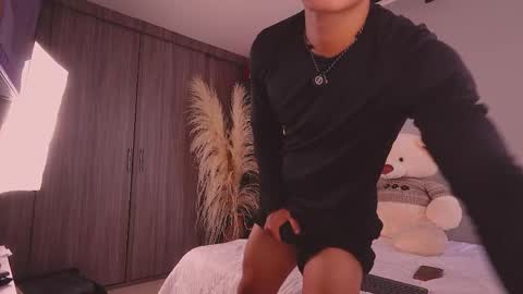 Snapshot of farid_jake_ chatting on April 14, 2026, 9:43 pm farid_jake_ online show from April 14, 2026, 9:43 pm