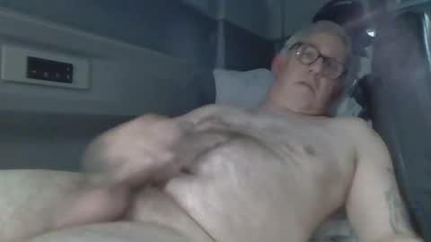 Snapshot of farko6 chatting on September 17, 2025, 12:40 pm farko6 online show from September 17, 2025, 12:40 pm