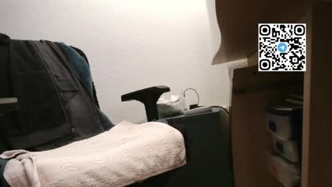 Snapshot of fat_bubble chatting on April 16, 2026, 6:09 pm Fat Bernd online show from April 16, 2026, 6:09 pm